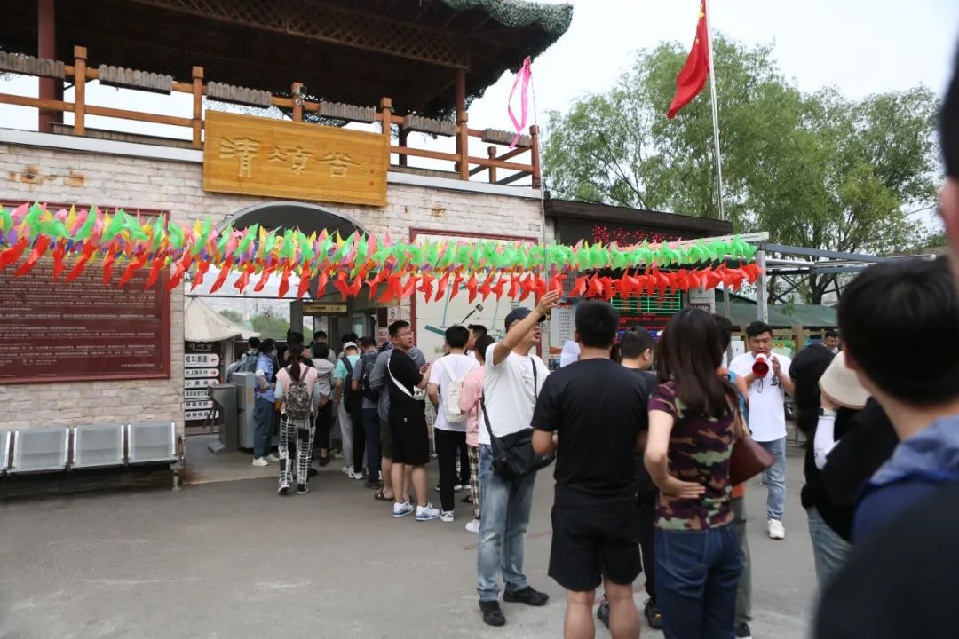 立足當(dāng)“夏”，覓清涼 