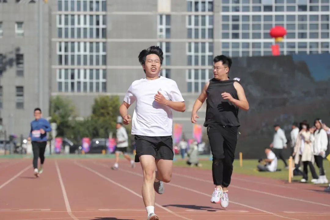 超燃超熱血!社科賽斯考研代表隊參加2023海淀街道首屆“同心杯”地區運動會!